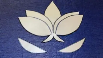 OSCAR اوسكار trademark logo